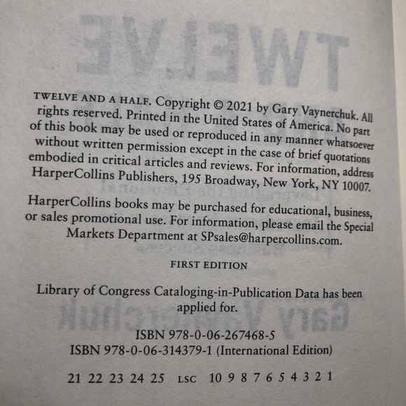 📚 New - Twelve and A Half by Gary (Vee) Vaynerchuk 📚 - Picture 5 of 6